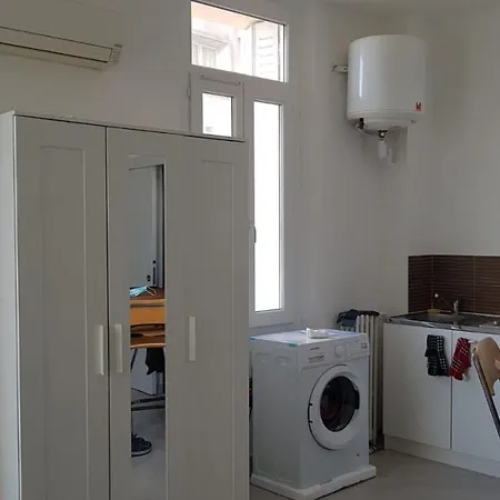 With Sea View For 2 People Toulon
